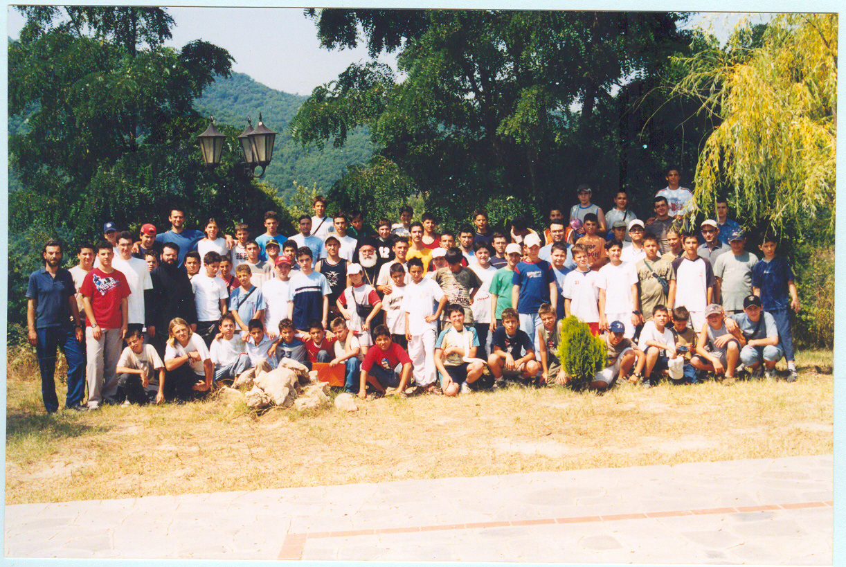 2004-Β-ΘΕΟΥ ΚΑΤΟΙΚΗΤΗΡΙΟ