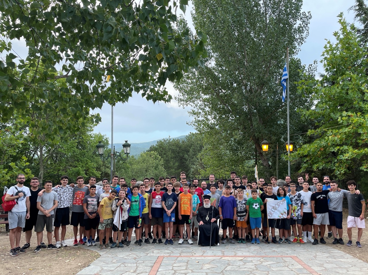 2021-Β-25συν1 ΧΡΟΝΙΑ ΔΡΥΜΙΑ ΧΡΙΣΤΟΥ ΣΥΝΤΡΟΦΙΑ