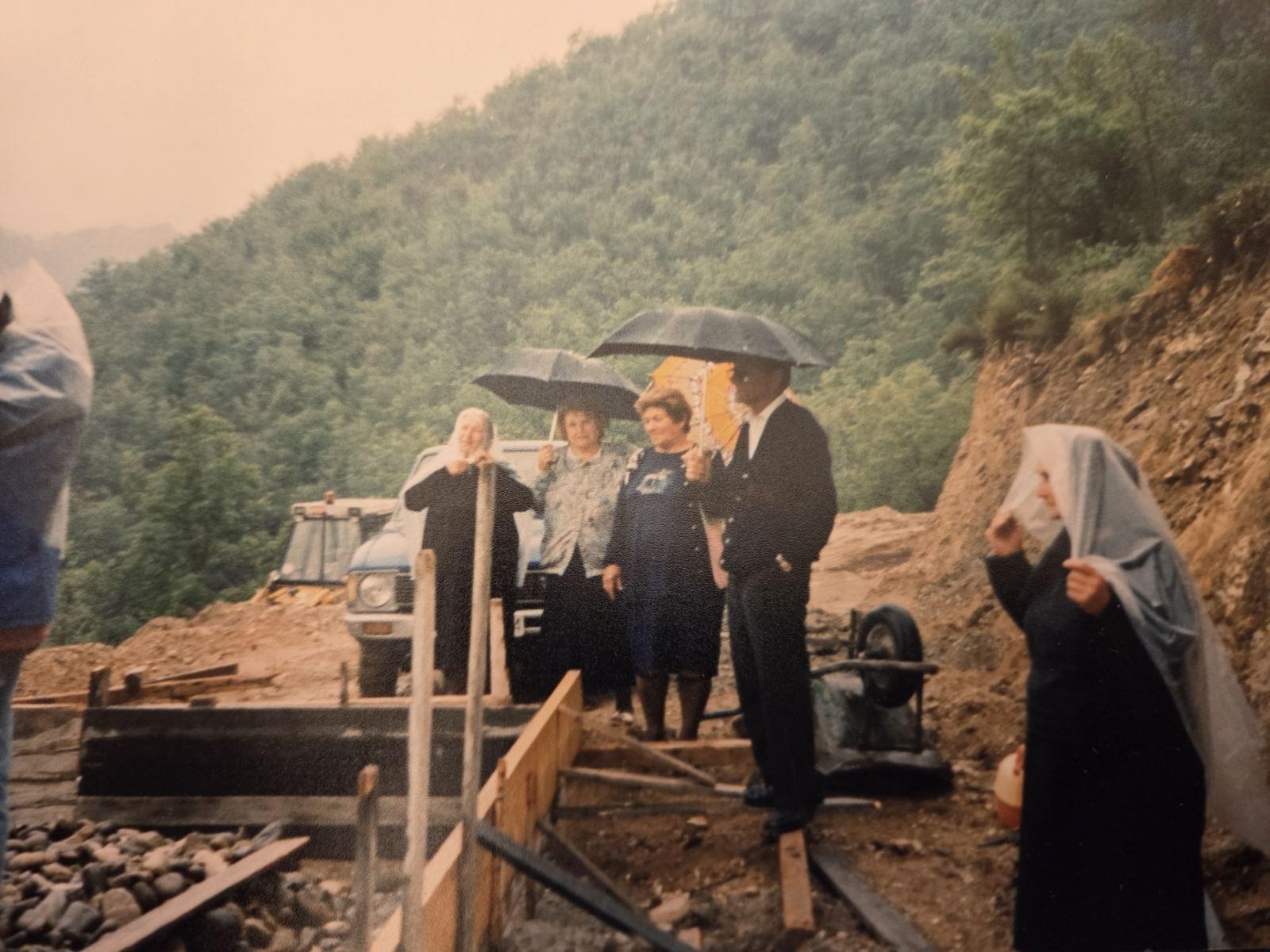 1996-1997-ΑΓΙΑΣΜΟΣ ΣΤΟ 1ο ΣΠΙΤΑΚΙ